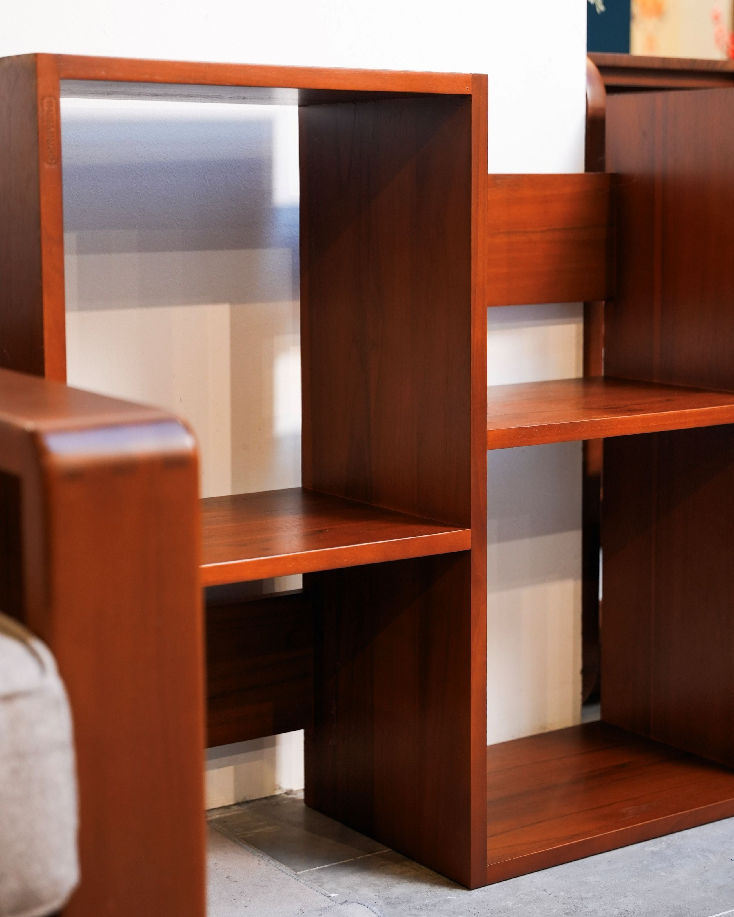 STIGA 3-TIER BOOKCASE