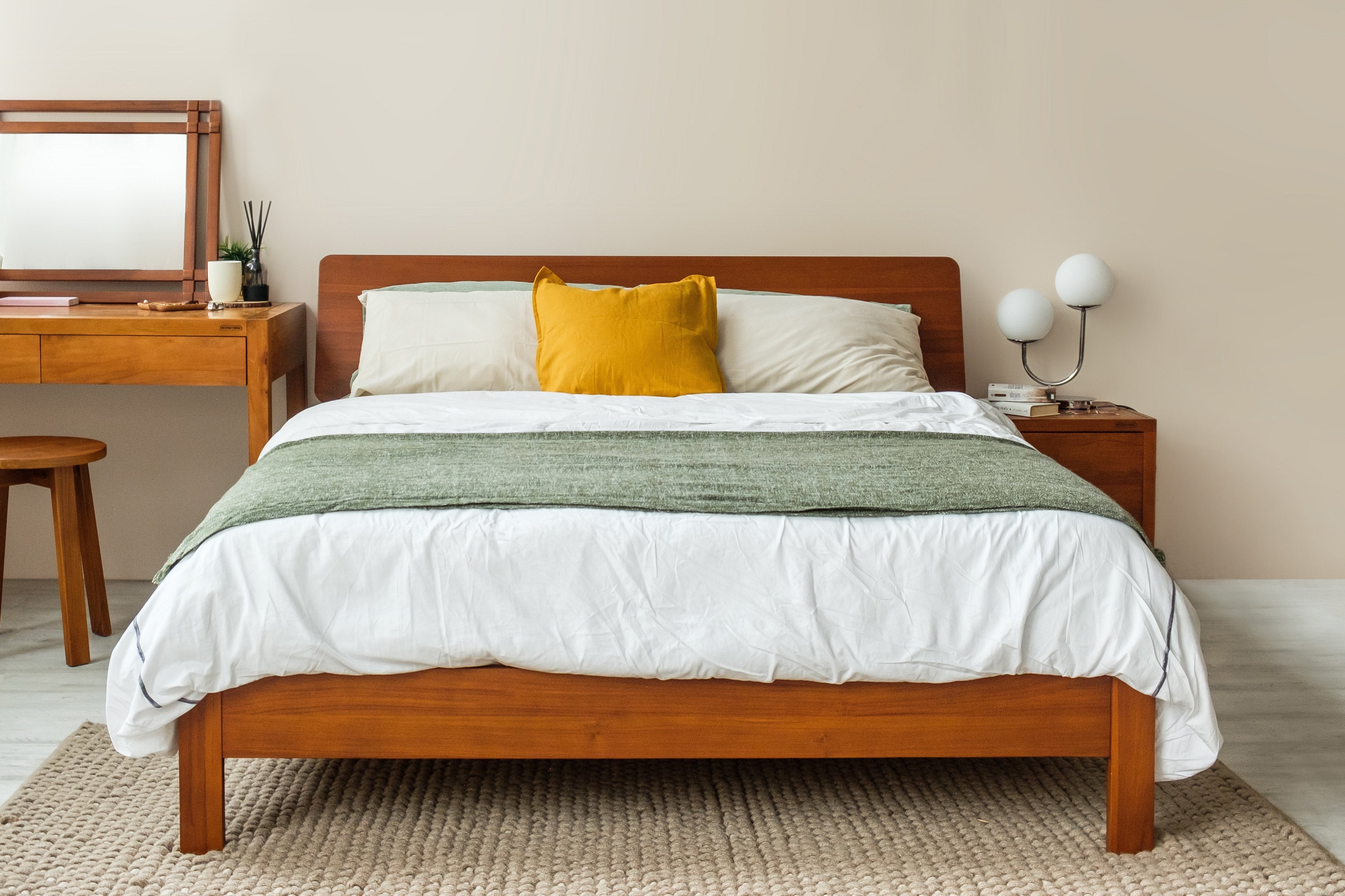 LEN 5FT QUEEN BED FRAME
