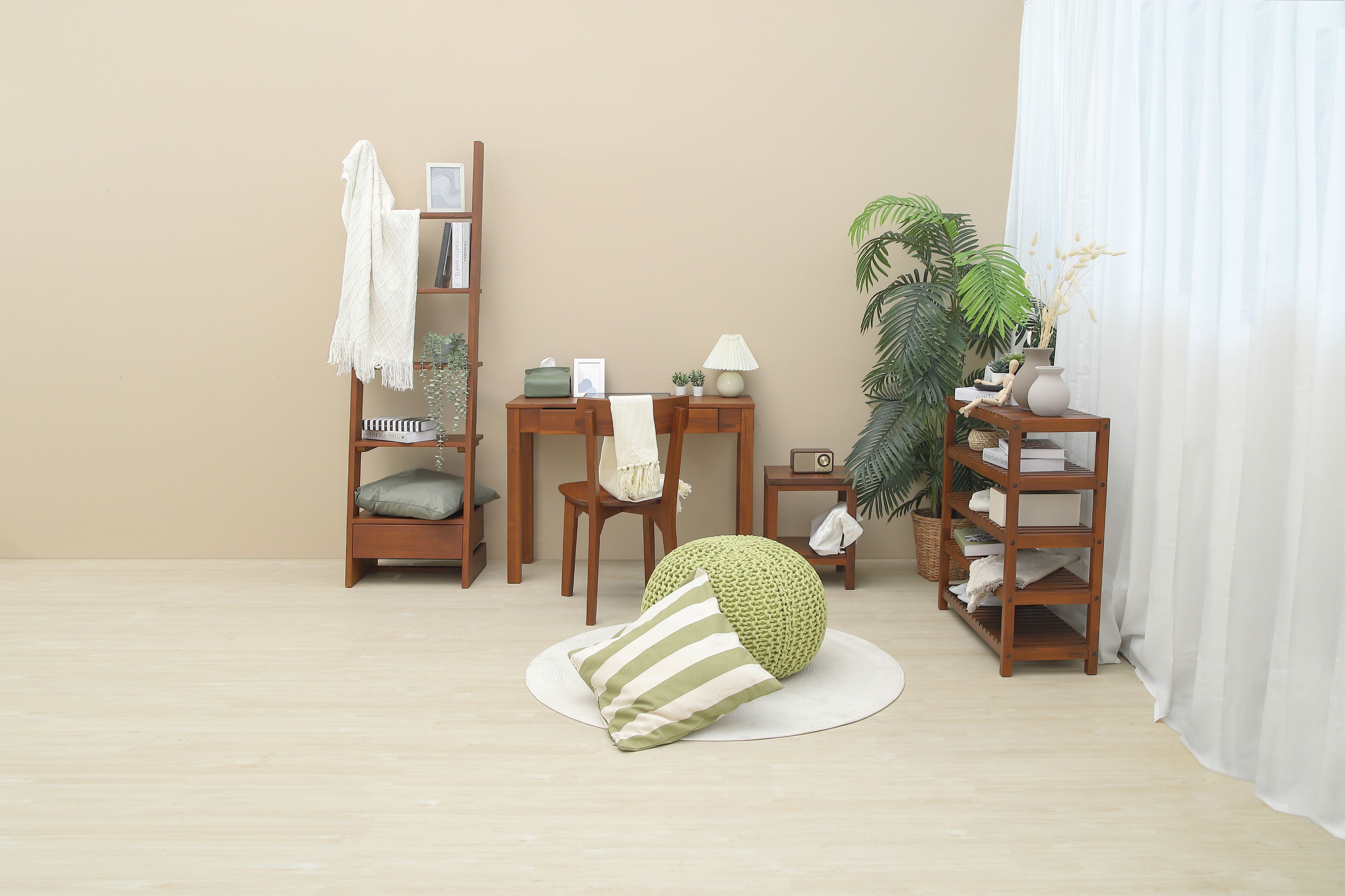 LUTA BOOKSHELF