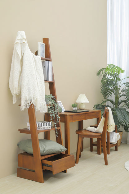 LUTA BOOKSHELF