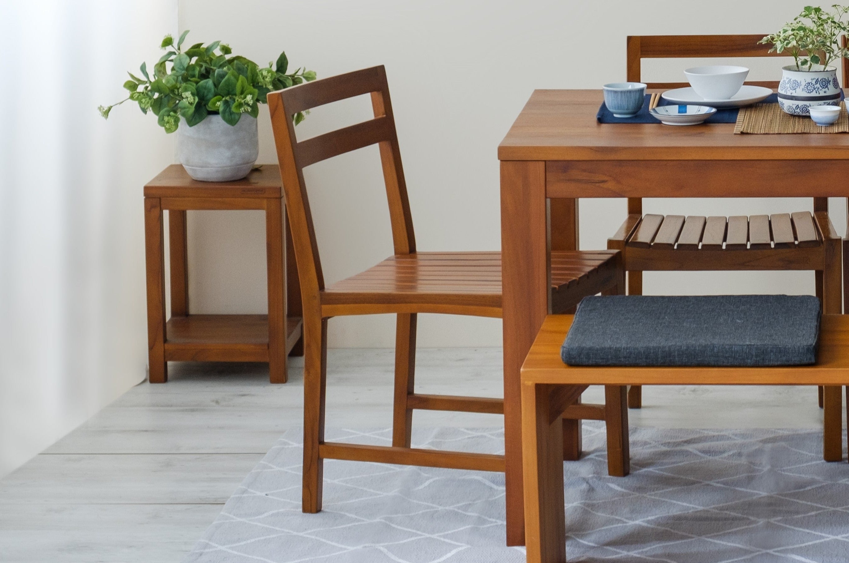 LITE CHAIR