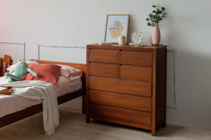 FISKE CHEST OF 7 DRAWERS